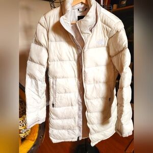 North Face szM off white puffer jacket